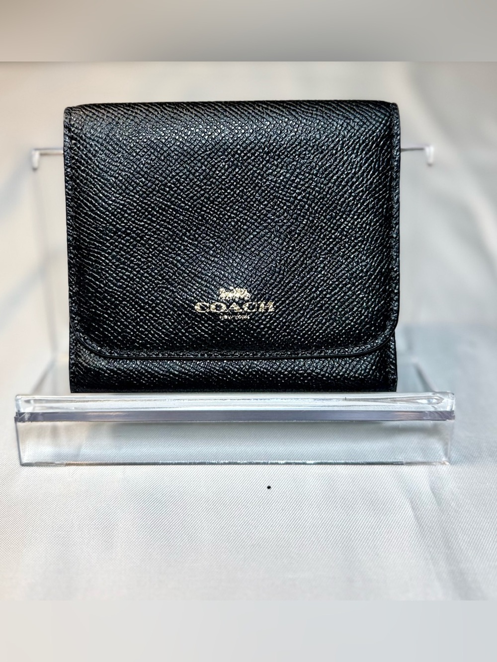 ✨✨✨✨SOLD✨✨✨✨Coach Black Textured Leather Small Fold Wallet with Gold Logo